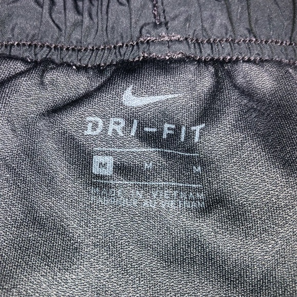 Nike Tempo Women’s Running Shorts - Picture 3 of 3